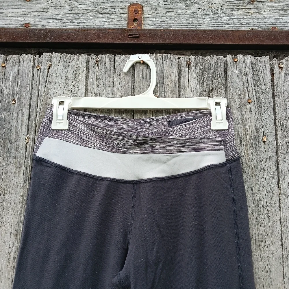Lululemon Astro Pants Flare‎ Gray Coal Strata Stripe Womens Sz 6 Y2K Yoga Pants